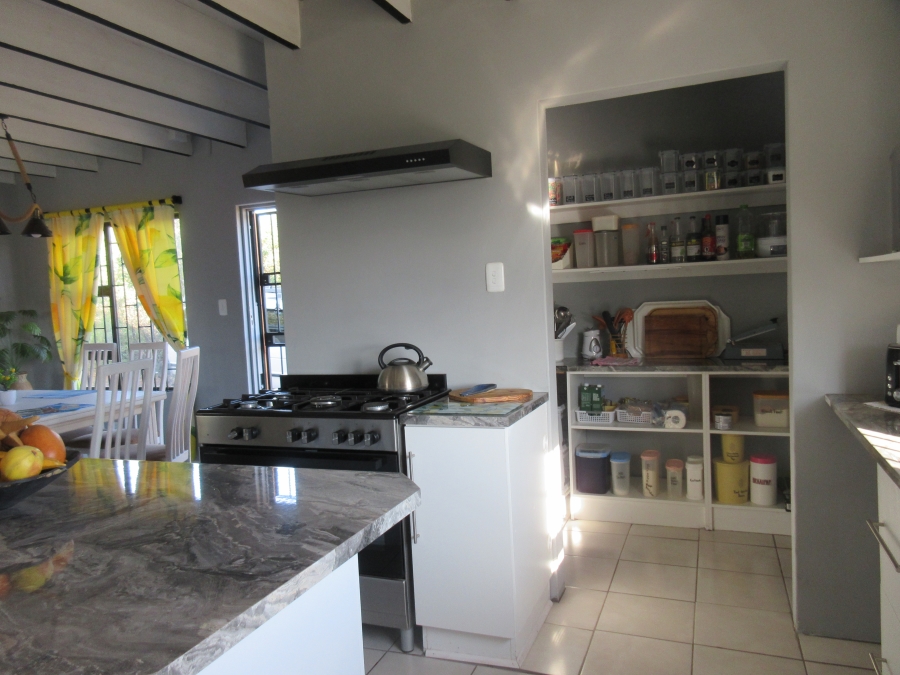 4 Bedroom Property for Sale in Bathurst Eastern Cape